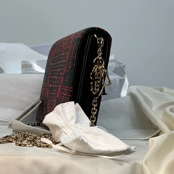 DIOR LIMITED EDITION Black Calfskin Wallet-on-Chain with Red Heart & Club motif - Picture 12 of 12